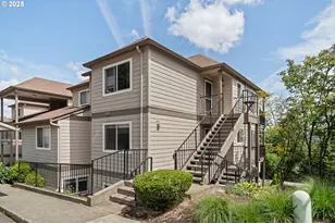 20910 Fawn Ct, West Linn, OR 97068 - Photo 1