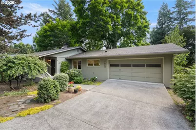 7530 SW Cherry Dr, Portland, OR 97223 - Photo 1