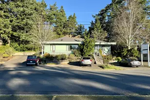 1647 12th St, Florence, OR 97439 - Photo 1