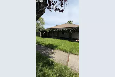 1106 S River St, Newberg, OR 97132 - Photo 1