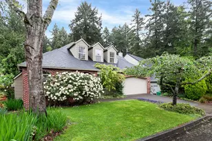 6301 SW Flower St, Portland, OR 97221 - Photo 1