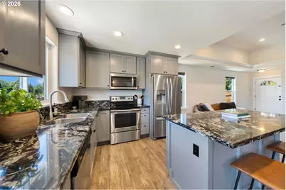 165 Collins Rd, Winston, OR 97496 - Photo 4