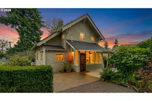 2525 SW Hume Ct, Portland, OR 97219 - Photo 1