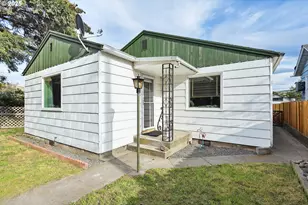 116 Main St, Wishram, WA 98673 - Photo 1