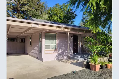 1582 N Ivy St, Coquille, OR 97423 - Photo 1