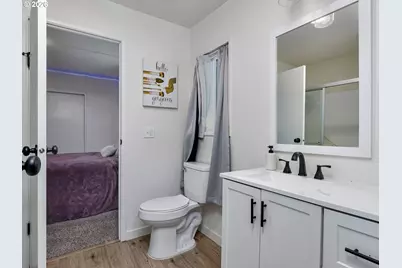 2201 N Menzies Dr, Portland, OR 97217 - Photo 22