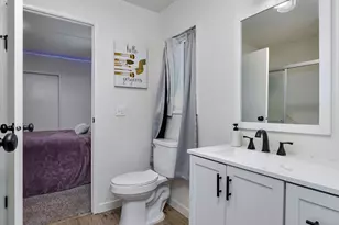 2201 N Menzies Dr, Portland, OR 97217 - Photo 22
