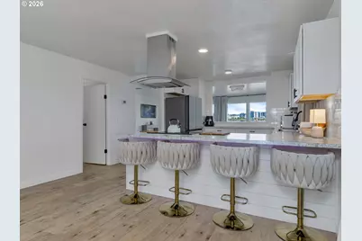 2201 N Menzies Dr, Portland, OR 97217 - Photo 10