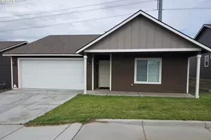 2925 Blue Jay St, Umatilla, OR 97882 - Photo 1