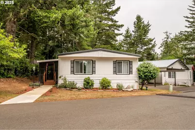 640 Village Pines Dr, Coos Bay, OR 97420 - Photo 1
