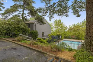 44 Eagle Crest Dr, Lake Oswego, OR 97034 - Photo 1