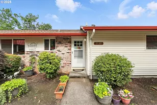 2112 SE 148th Pl, Portland, OR 97233 - Photo 1