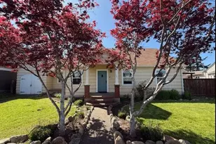 351 Juniper St, Junction City, OR 97448 - Photo 1