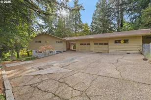 3333 SW Arnold St, Portland, OR 97219 - Photo 1