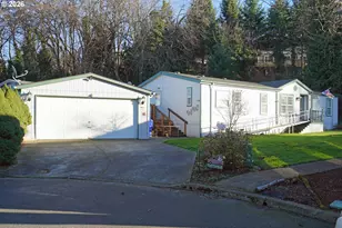 13460 SE Raymond St, Portland, OR 97236 - Photo 1
