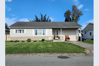 316 Railroad St, Brookings, OR 97415 - Photo 1