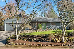 13562 SW 63rd Pl, Portland, OR 97219 - Photo 1