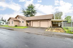 302 23rd Ave, Longview, WA 98632 - Photo 1