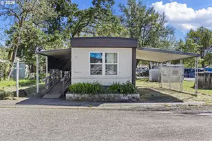 101 Athena Ln, Roseburg, OR 97470 - Photo 28