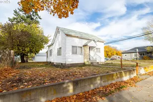 1425 Jackson Ave, La Grande, OR 97850 - Photo 1