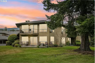 68646 E Fairway Estates Rd, Welches, OR 97067 - Photo 1