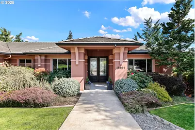 2621 Ridgemont Dr, Eugene, OR 97405 - Photo 1