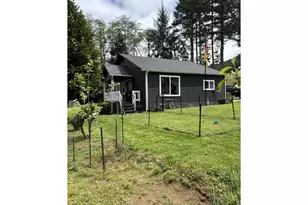84091 S Canary Rd, Westlake, OR 97493 - Photo 1