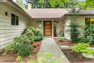 6001 SW Texas Ct, Portland, OR 97219 - Photo 1