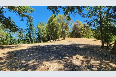 675 Panorama Ln, Roseburg, OR 97471 - Photo 1