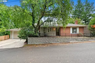 2779 SW Sherwood Dr, Portland, OR 97201 - Photo 1
