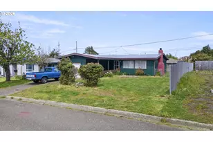 1060 Garfield Ave, Coos Bay, OR 97420 - Photo 1