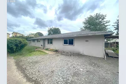 6817 SE Lamphier St, Milwaukie, OR 97222 - Photo 1