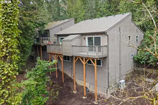 4594 SW Caldew St, Portland, OR 97219 - Photo 1