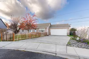 245 Chukar Cir, Umatilla, OR 97882 - Photo 1