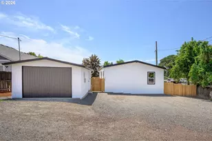 253 E 7th St, Lafayette, OR 97127 - Photo 1