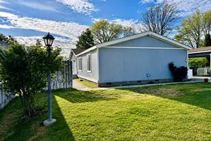 1735 NE 3rd Pl, Hermiston, OR 97838 - Photo 1