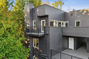 610 S Nevada St, Portland, OR 97219 - Photo 1