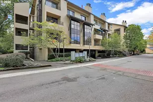 692 Wimbledon Ct, Eugene, OR 97401 - Photo 1