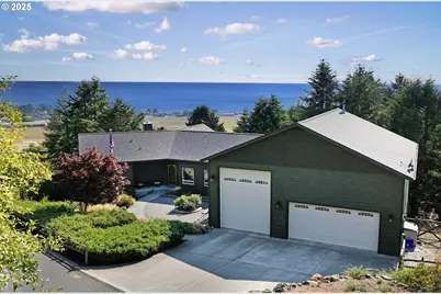 15606 Napa Ln, Brookings, OR 97415 - Photo 1