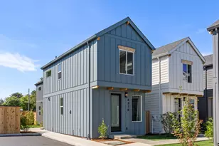 4370 NE Going St, Portland, OR 97218 - Photo 1