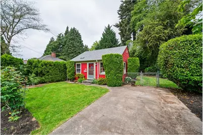 4015 SE Tenino St, Portland, OR 97202 - Photo 1