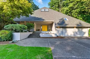 4730 SW Dosch Park Ln, Portland, OR 97239 - Photo 1