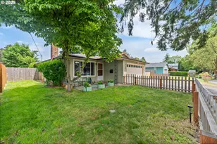9145 SE Oak St, Portland, OR 97216 - Photo 1