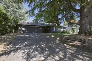 9615 NW 15th Ave, Vancouver, WA 98665 - Photo 1