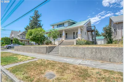 815 NW Bailey Ave, Pendleton, OR 97801 - Photo 1