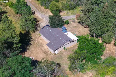2167 Jackie Ave, Roseburg, OR 97471 - Photo 1