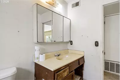 531 NW Harrison St, Canyonville, OR 97417 - Photo 26