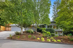3644 SW 48th Pl, Portland, OR 97221 - Photo 1