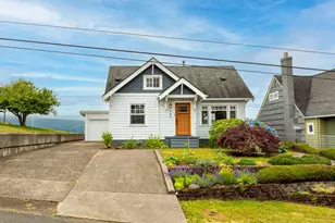 200 Columbia St, Cathlamet, WA 98612 - Photo 1