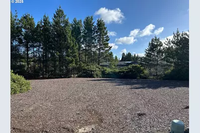 826 Munsel Creek Loop #5100, Florence, OR 97439 - Photo 1